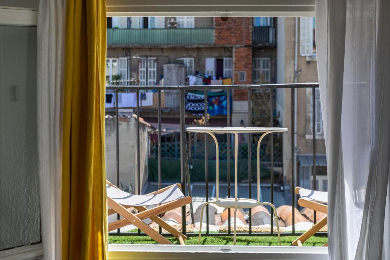 Boutique Azur 2* Marsiglia